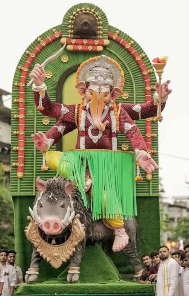 Featuring a stunning Kantara theme, this Ganpati appears in the powerful Panjurli avatar.